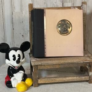 Walt Disney World 2000 Memory and Photo Album for 4x6 Photos - Open with Defects